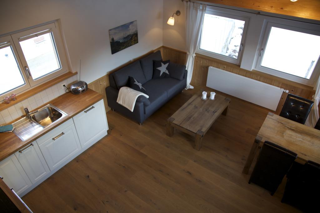 Apartment Turmzimmer Langwies Eksteriør billede